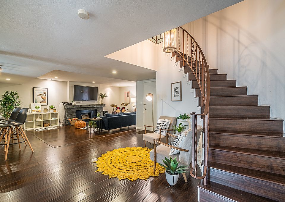 1st image of 620 W Huntington Dr Unit 129