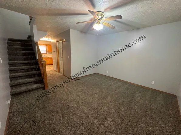 408 S 3rd St., 408 S 3rd St #B, Flippin, AR 72634