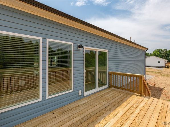 931 Levi Rd, Green Bay, VA 23942