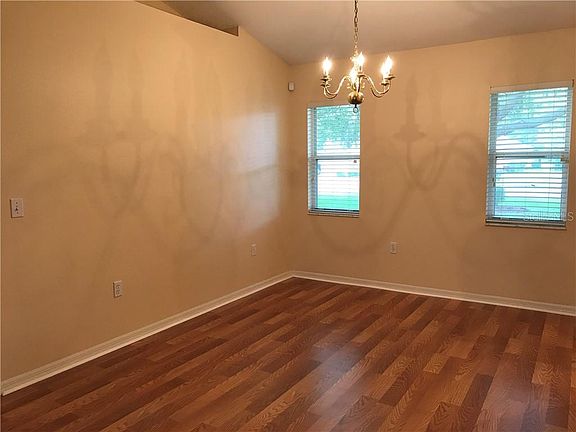 5th image of 4160 Cobblestone Dr