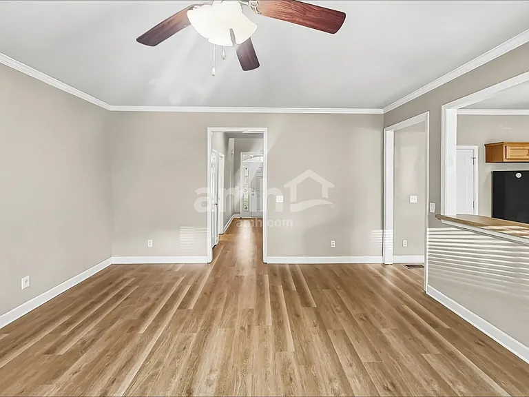 1167 Cynthia Ln — Photo 7