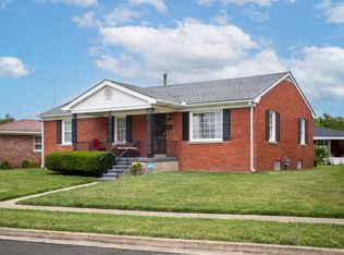 952 Lucy Ln, Lexington, KY 40511