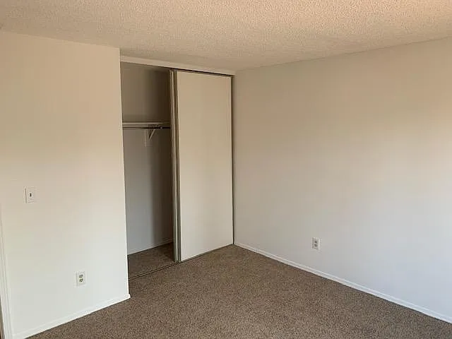 323 S Jefferson Ave — Photo 12