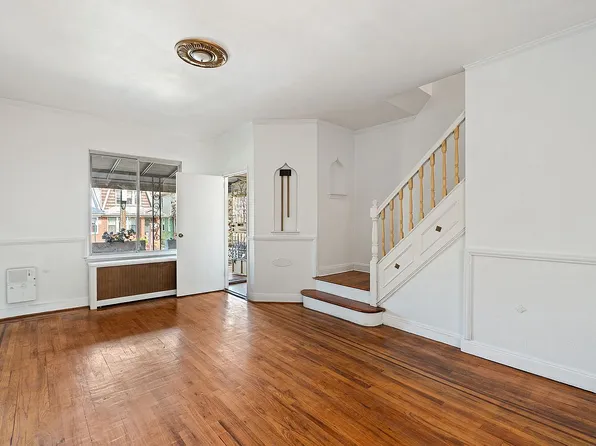 536 E 43rd St, Brooklyn, NY 11203