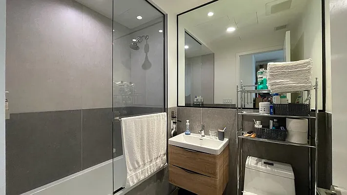 Rented by Nooklyn NYC LLC | media 11