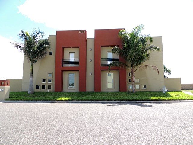 1st image of 1324 Camellia Ave #D