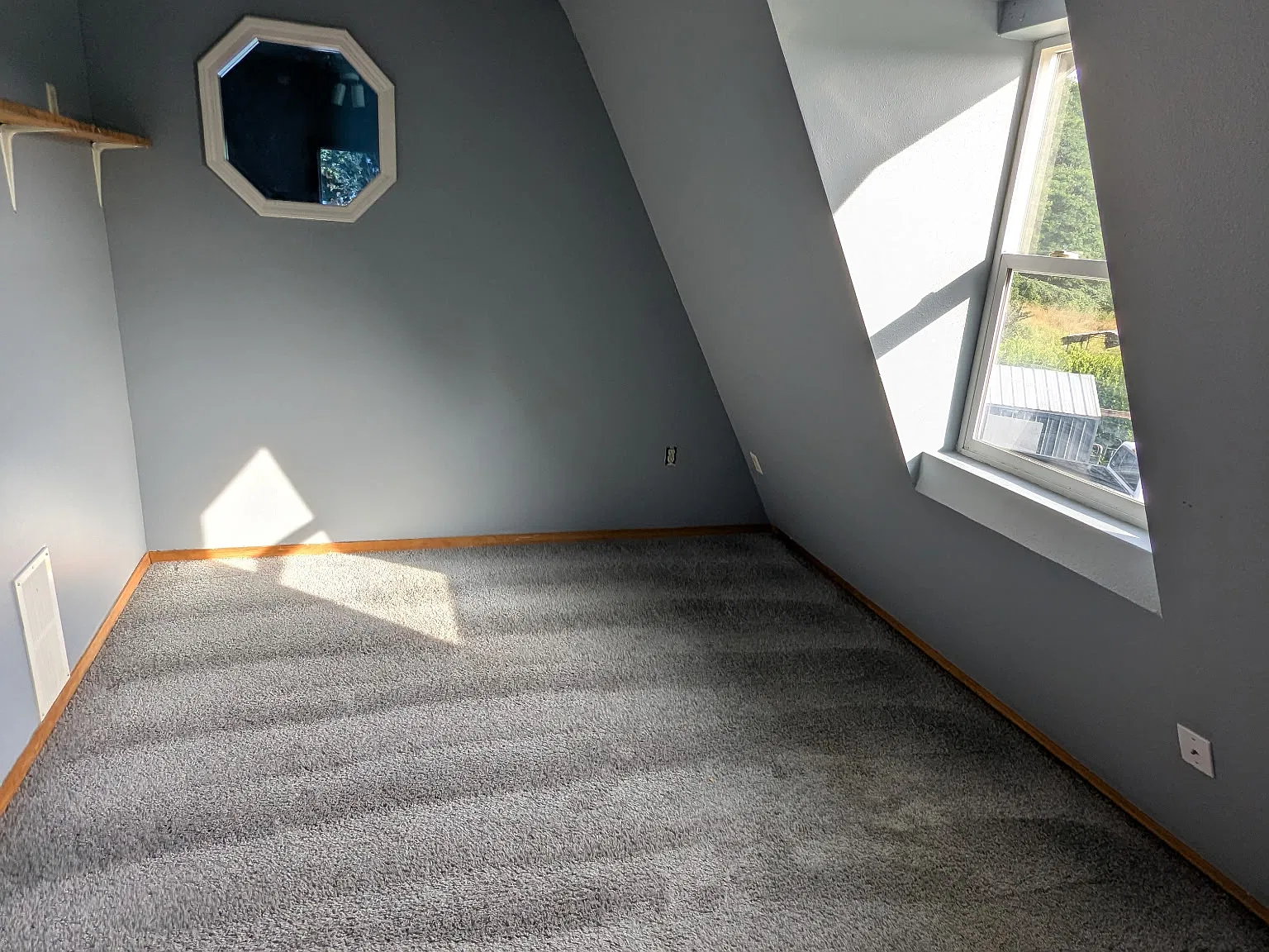 1 bed, 1400 sqft, $1,800 — Photo 4