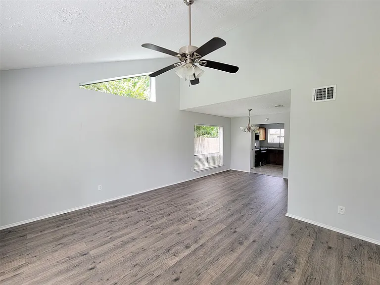 1454 Plumwood Dr — Photo 9