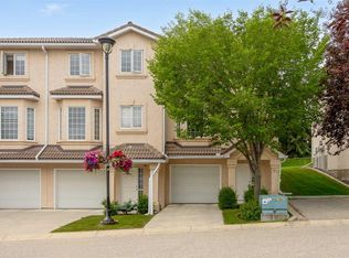 87 Hamptons Line NW, Calgary, AB T3A5V9