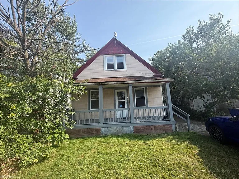 10706 Reno Ave — Photo 1