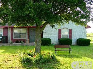 601 Apple St, Joshua, TX 76058