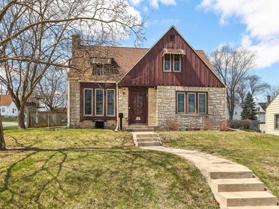 W163N8503 Arthur AVENUE, Menomonee Falls, WI, 53051