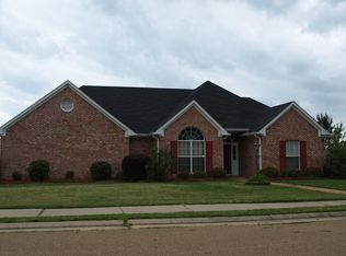 117 Kirkwood Dr, Clinton, MS 39056