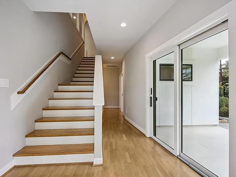 5104 Floyd St — Photo 11