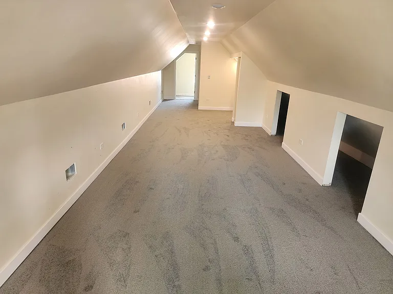 14415 S Blaine Ave #1F — Photo 6