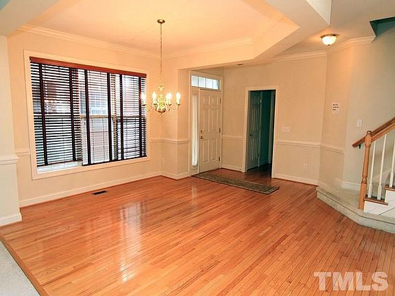 Entry and Dining room