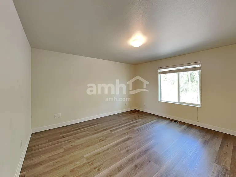 1719 Blacktail Ln — Photo 10