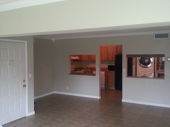2nd image of 524 Shady Pine Way APT D1