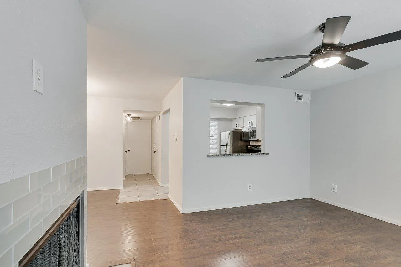 5300 Keller Springs Rd — Photo 4
