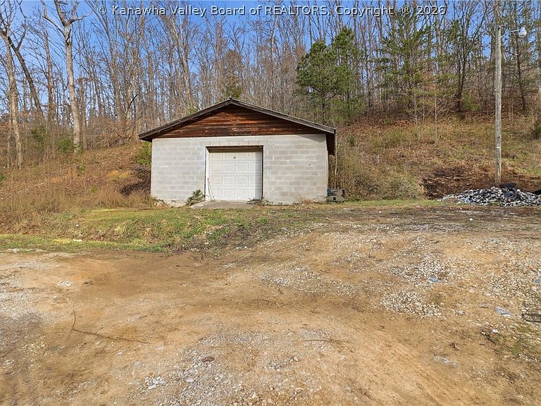 Listing photo 5