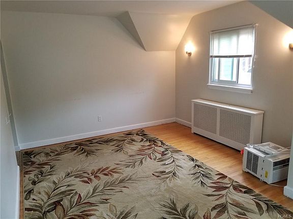 2nd image of 18 Hunt Ave