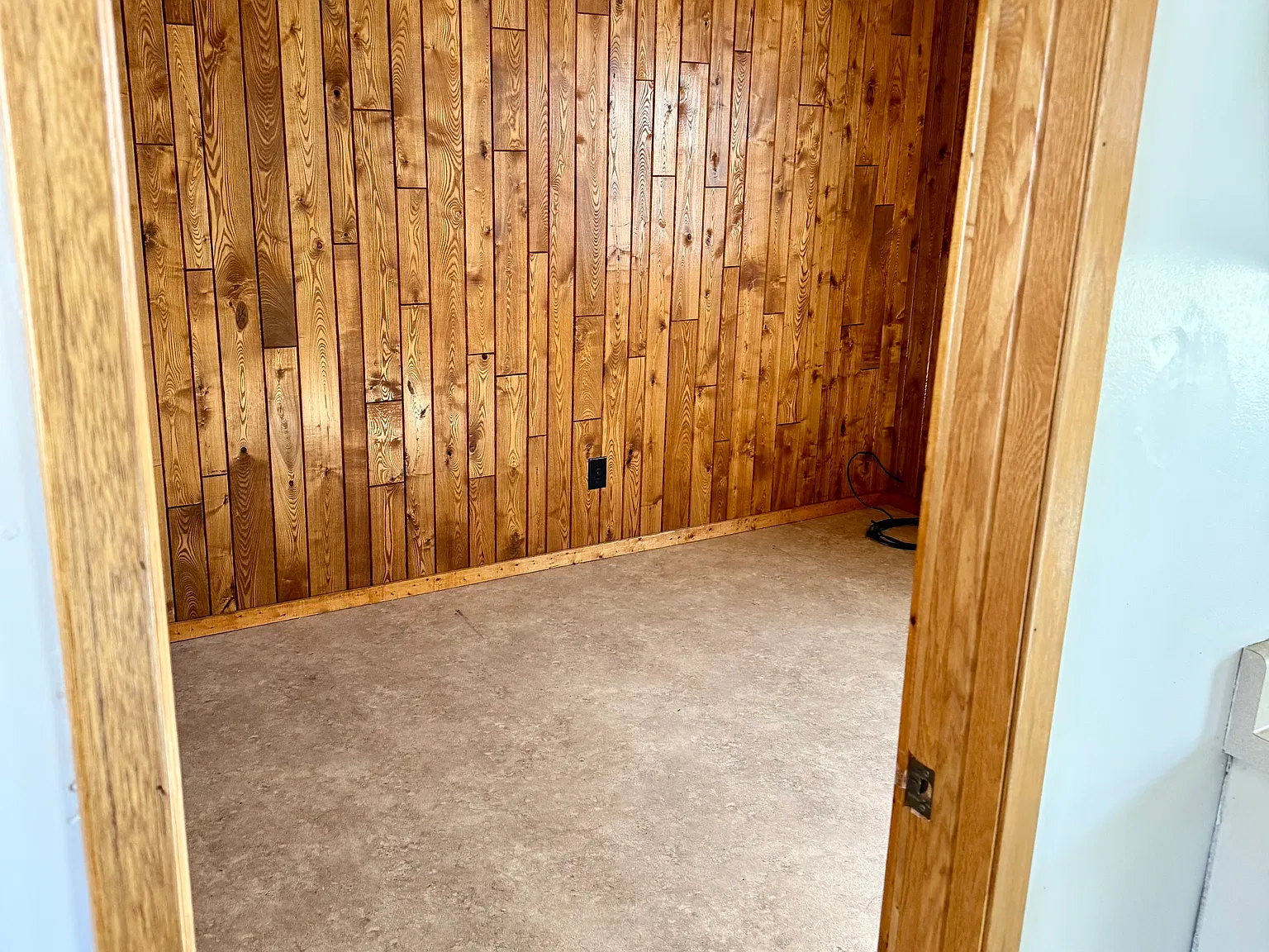 2 bed, 1200 sqft, $1,200 — Photo 2