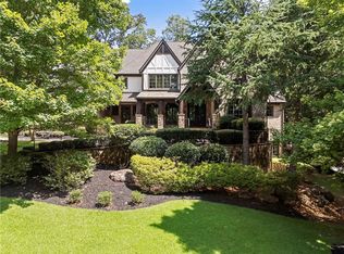 989 Middle Fork Trl, Suwanee, GA 30024