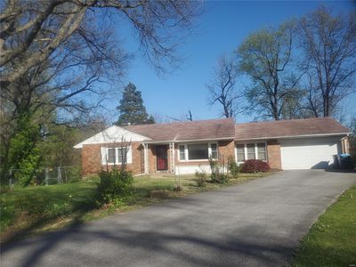 802 Uplynn Dr, Saint Louis, MO, 63135