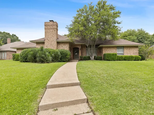 7104 Bettis Dr, Fort Worth, TX 76133