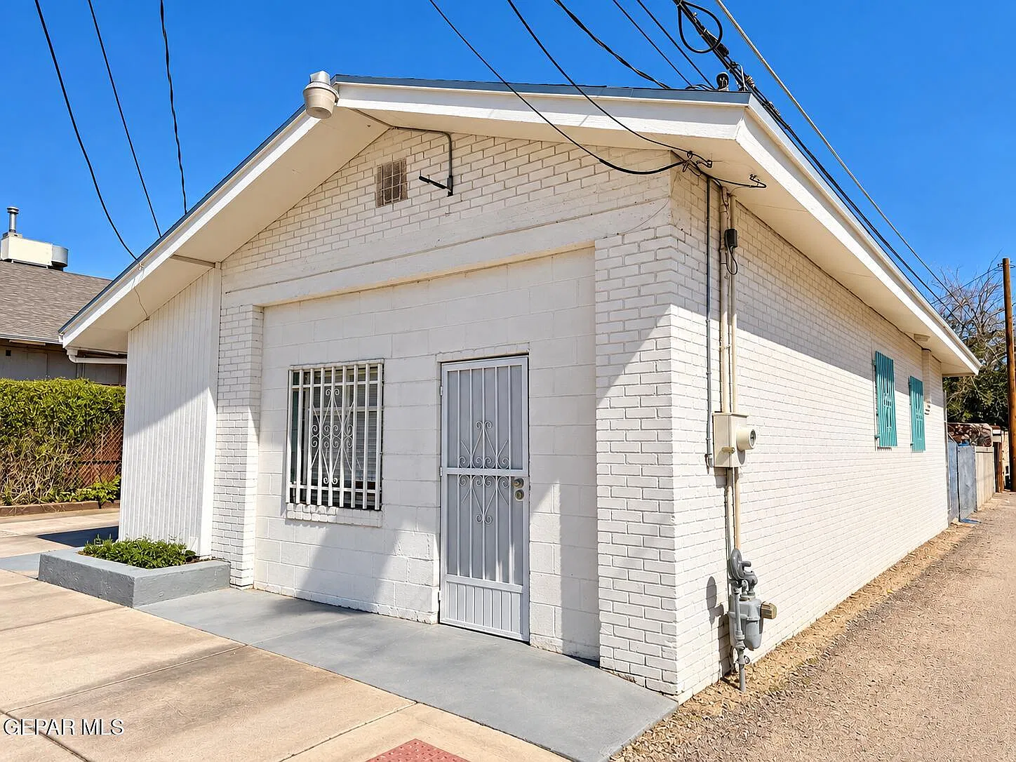 3 bed, 1.5 bath, 1159 sqft, $1,550 — Photo 3