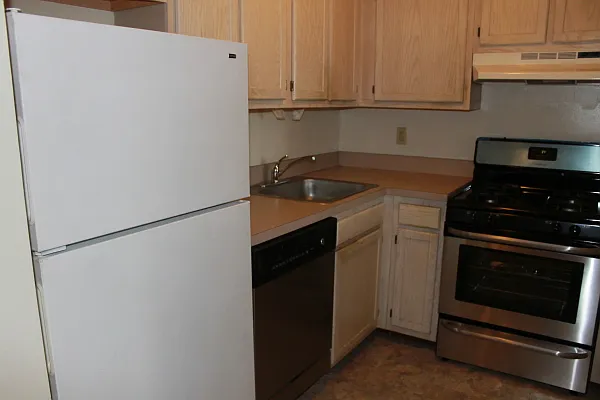 Rented by H.P. Greenfield Real Estate | media 6