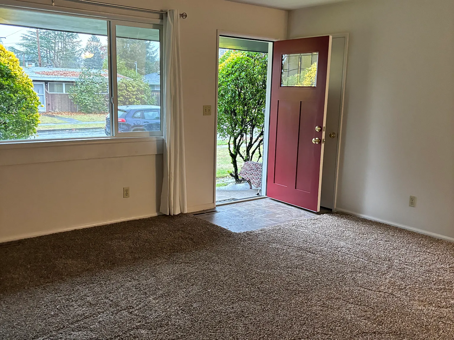 3 bed, 1600 sqft, $2,850 — Photo 2