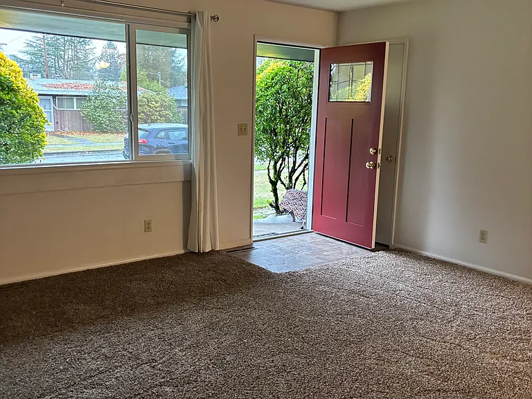 12680 SW Havencrest St — Photo 2
