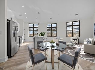 1 Union Ave APT 205, Cresskill, NJ 07626