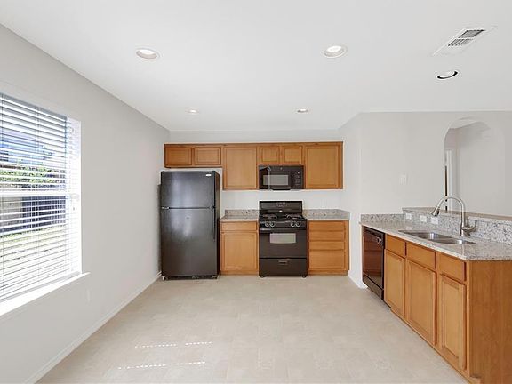 2nd image of 6709 Thaxton Trl