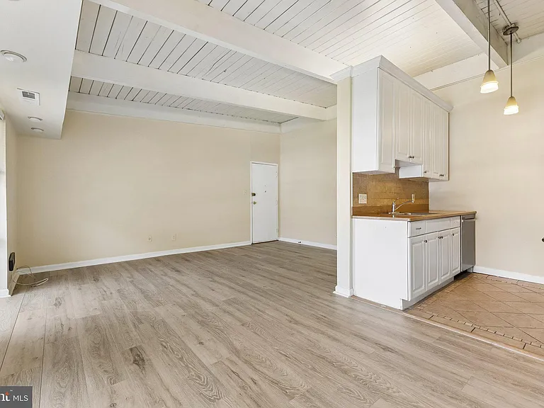 4901 Americana Dr #204 — Photo 14