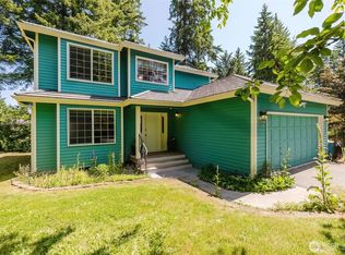 958 SW Moffett Ln, Pt Orchard, WA 98367