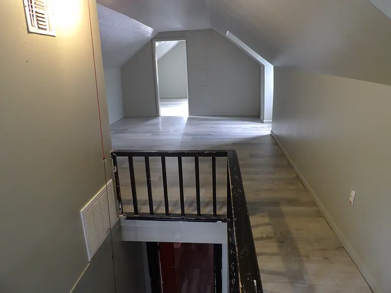 1515 NW Arlington Ave — Photo 15