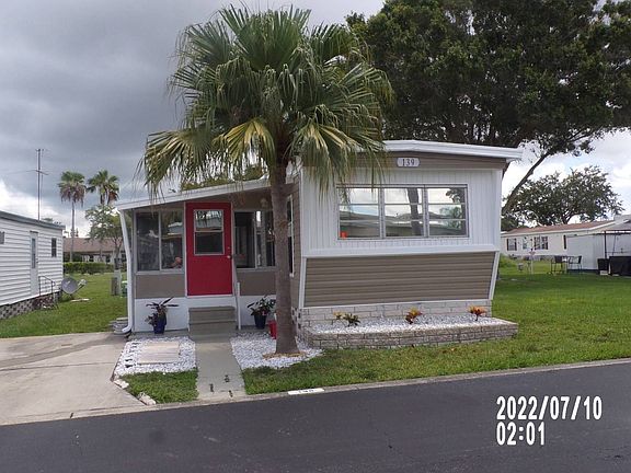 4th image of 5200 28th St N #139