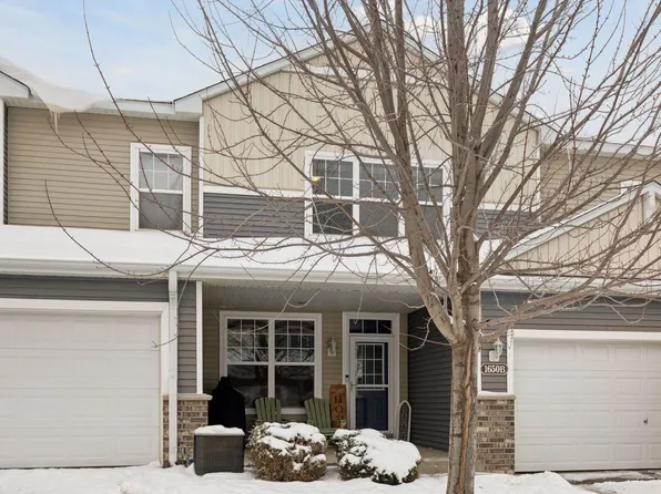 1650 White Pine Way Unit B, Carver, MN 55315