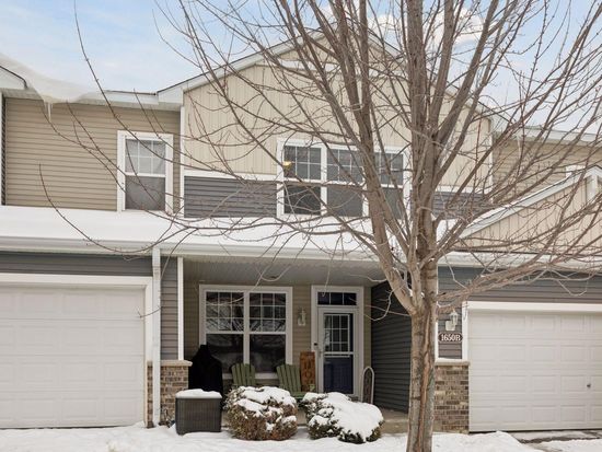 1650 White Pine Way Unit B, Carver, MN 55315