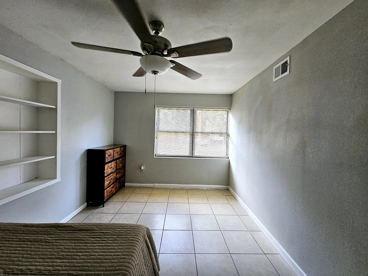 4 bed, 2.0 bath, 1232 sqft, $845 — Photo 2