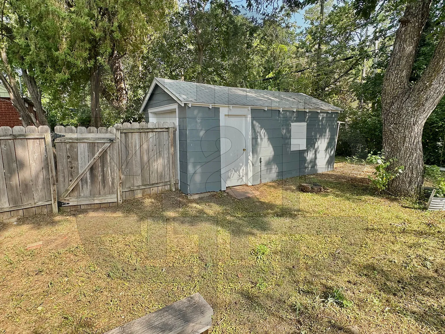 3615 Oneida — Photo 3