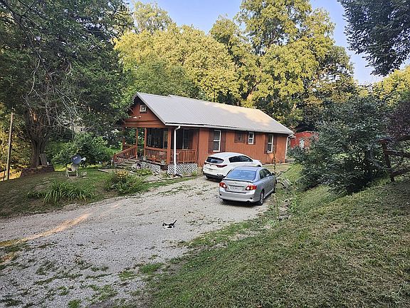 4th image of 10801 SW Bluff Rd