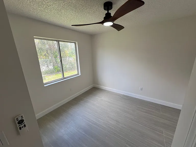 5214 Stacy St — Photo 13