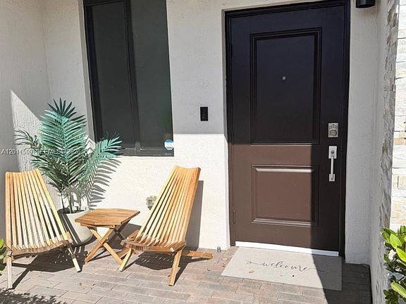 3rd image of 21443 NE 2nd Ave #21443