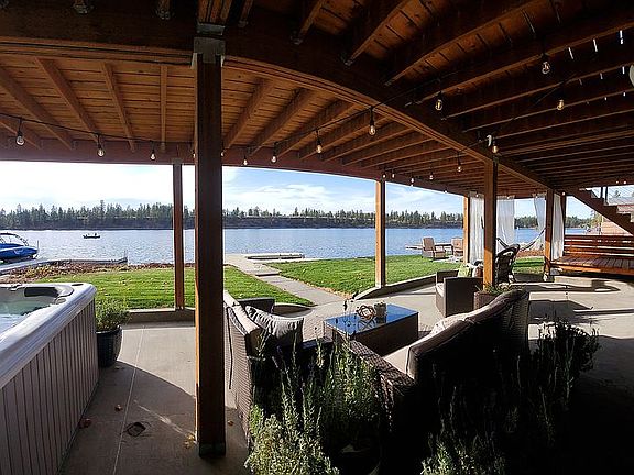 Ground level concrete patio