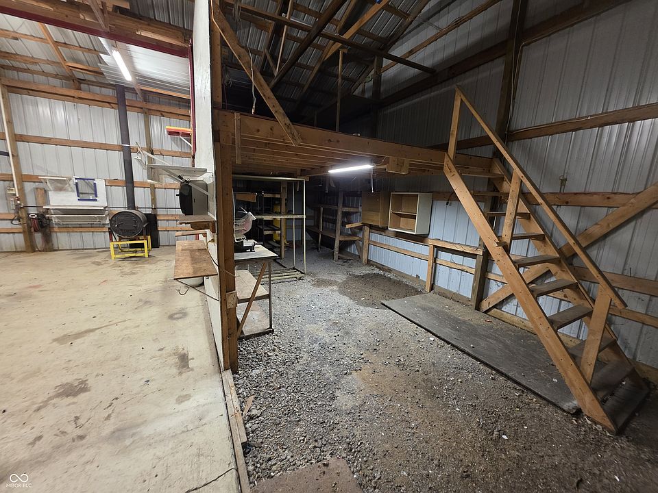 2nd image of 442 N Pearl St