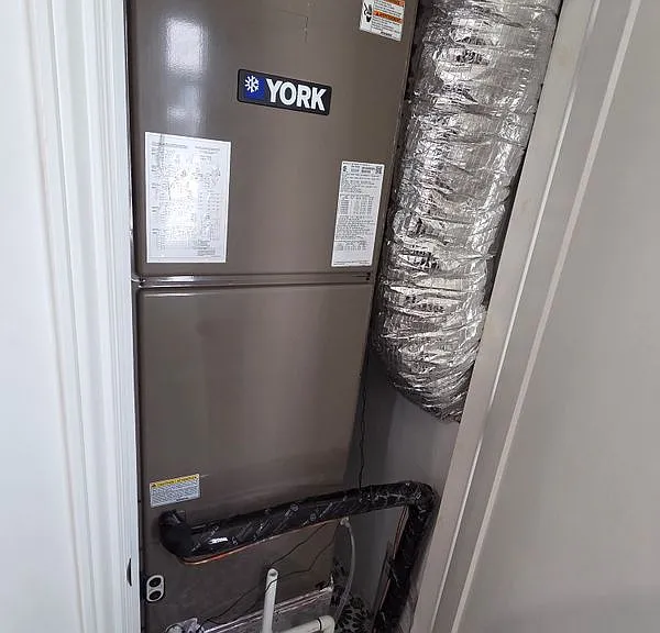 351 S Detroit St #2 — Photo 11