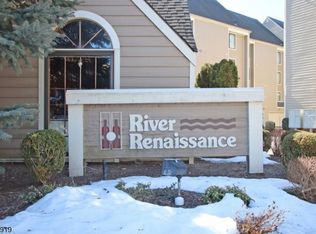 105 River Renaissance #105, East Rutherford, NJ 07073